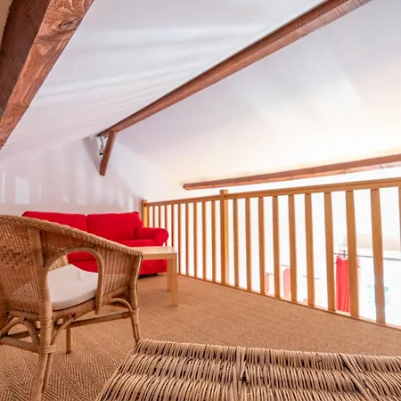 Les Oiseaux_a Avec Piscine Chauffee Holiday home Louvemont